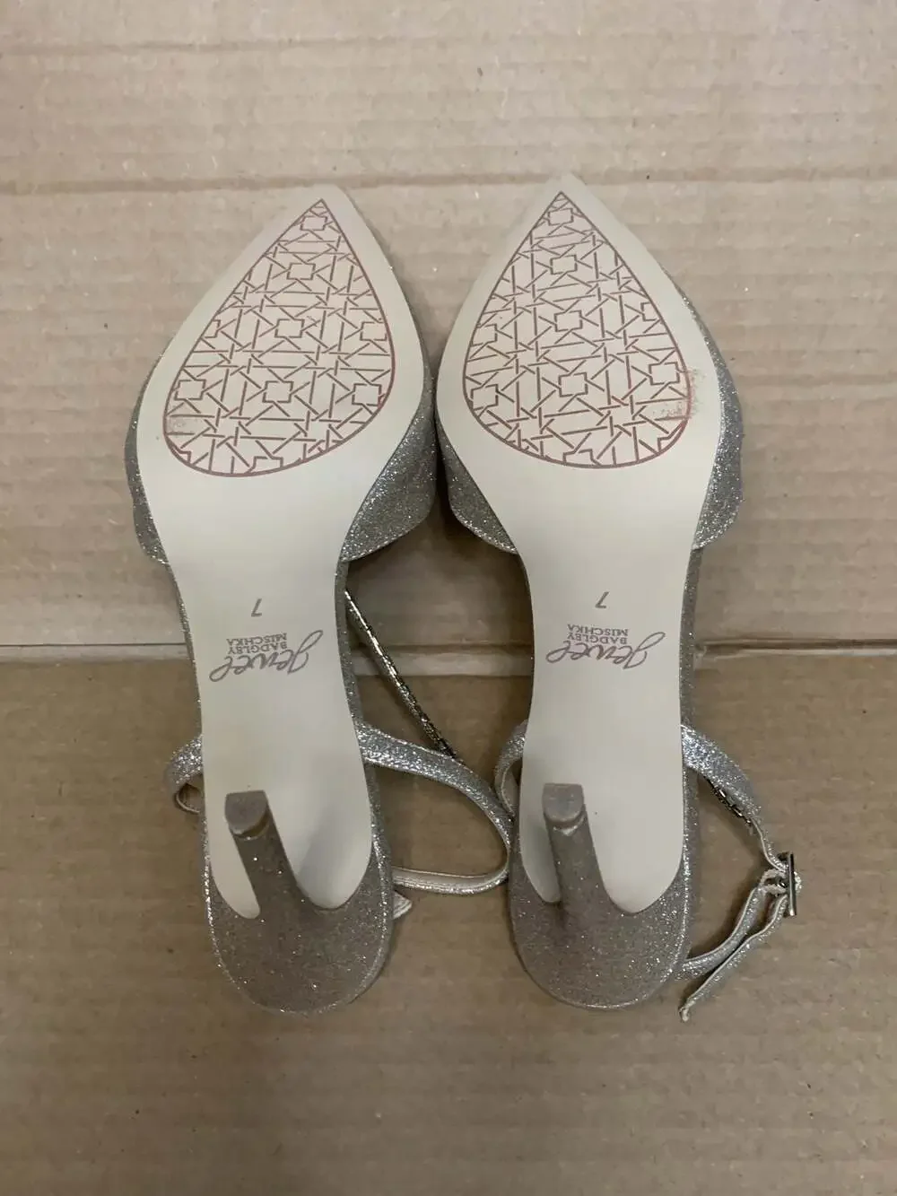 N/A alegria pointed